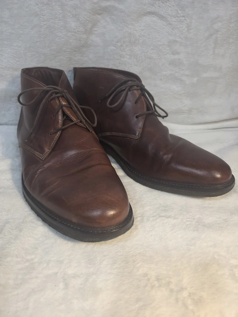 Johnston & Murphy Men's Brown Leather Chukka Boots